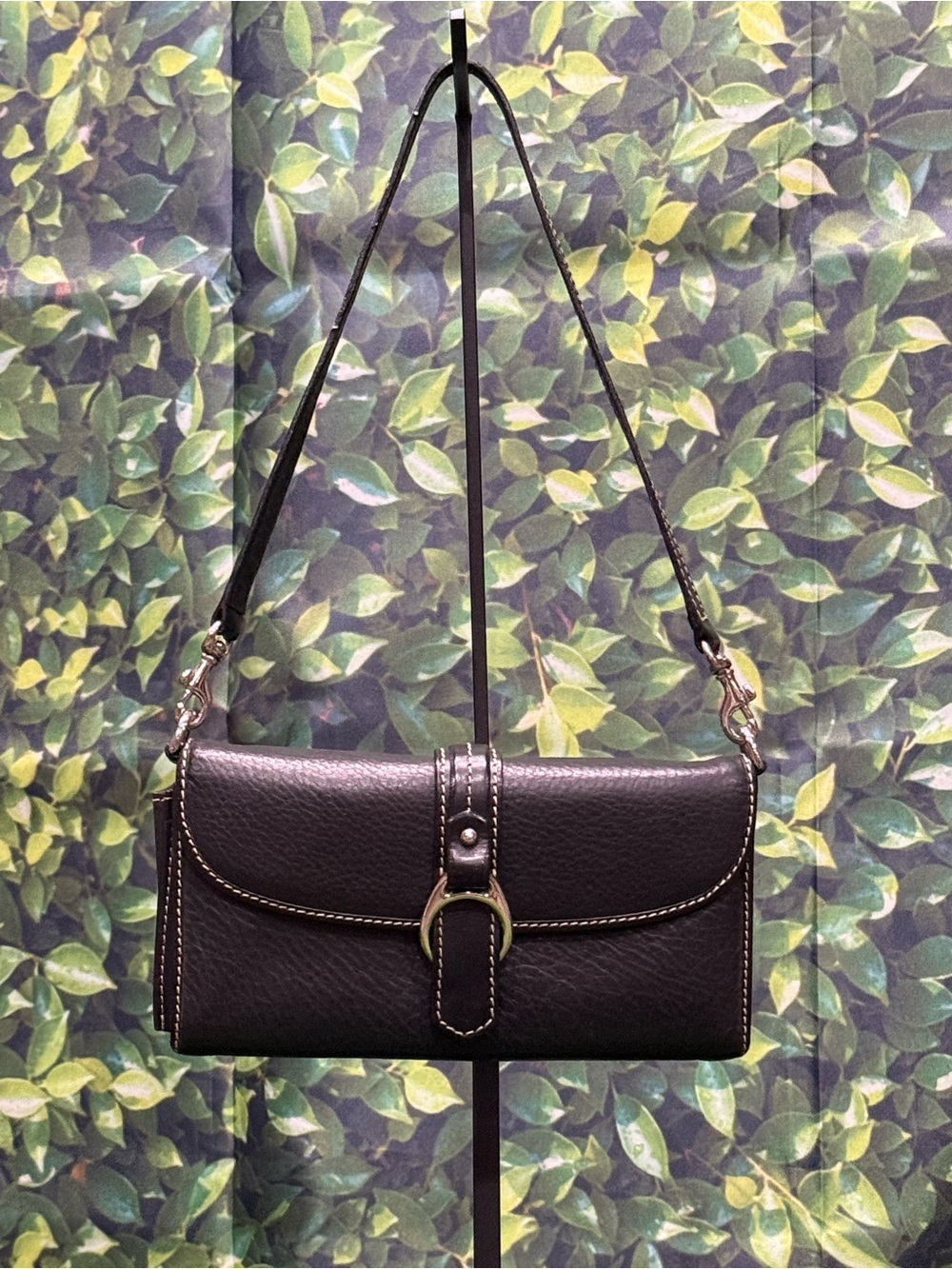 Vtg Dooney & Bourke Black Pebbled Leather Flap Organizer Crossbody Clutch Wallet